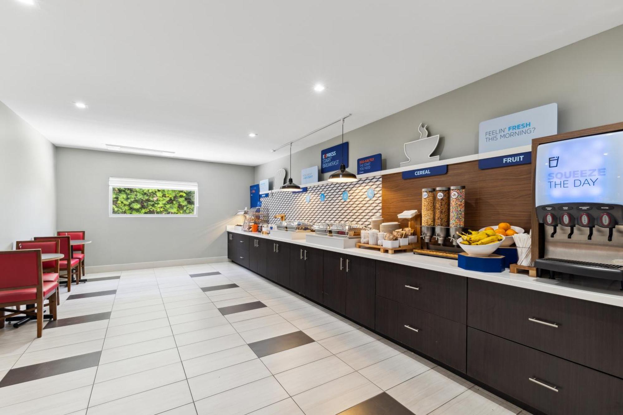 Holiday Inn Express & Suites Mountain View Silicon Valley By Ihg Eksteriør bilde