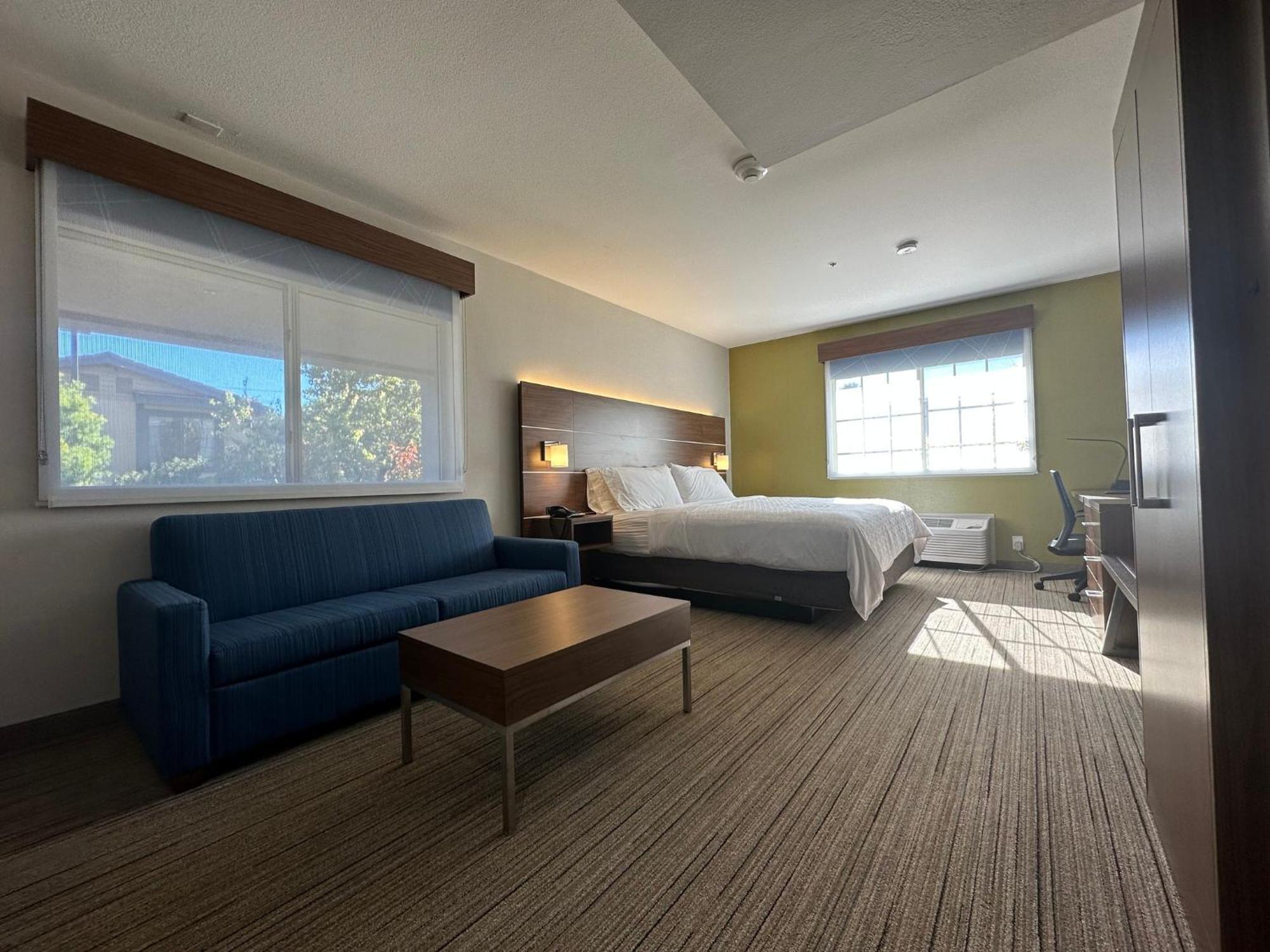 Holiday Inn Express & Suites Mountain View Silicon Valley By Ihg Eksteriør bilde