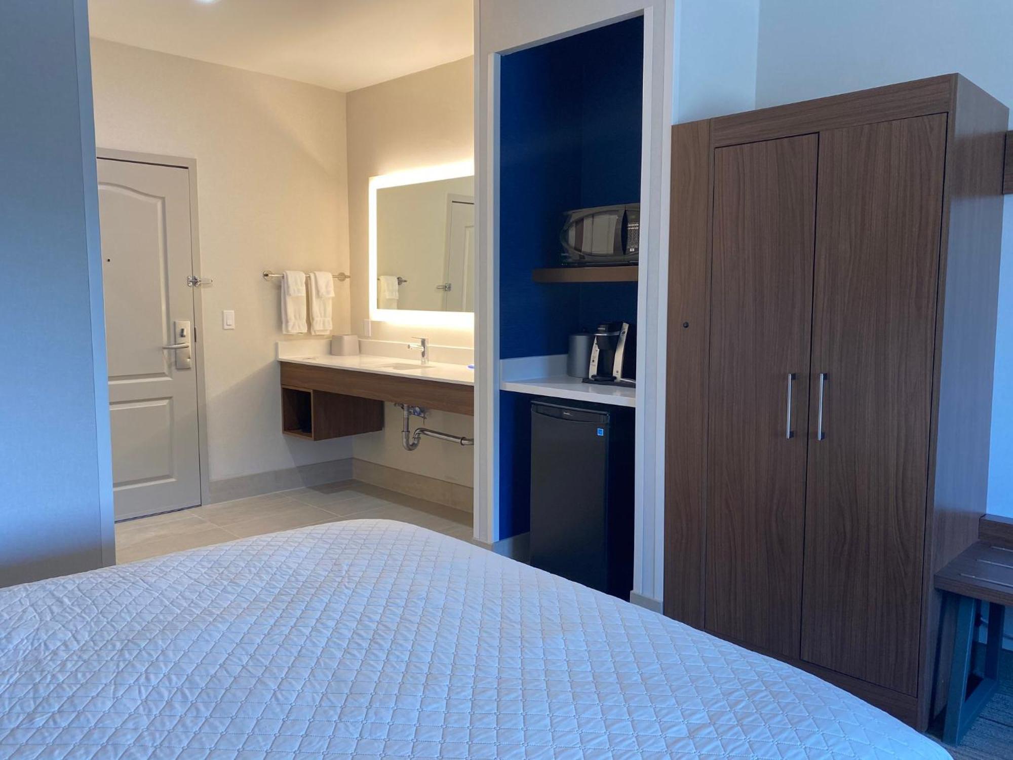 Holiday Inn Express & Suites Mountain View Silicon Valley By Ihg Eksteriør bilde