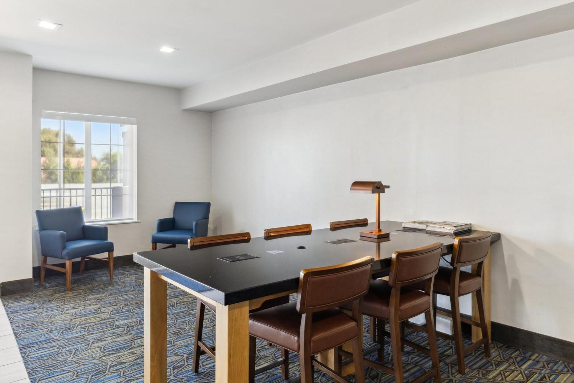 Holiday Inn Express & Suites Mountain View Silicon Valley By Ihg Eksteriør bilde